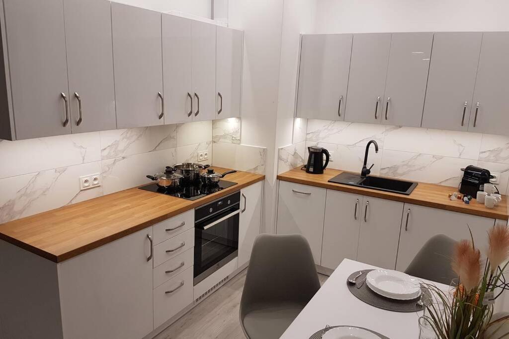 Komfortowy Nowoczesny Apartament Kustronia Z Garazem Balkonem Wanna بييلسكو بياوا المظهر الخارجي الصورة