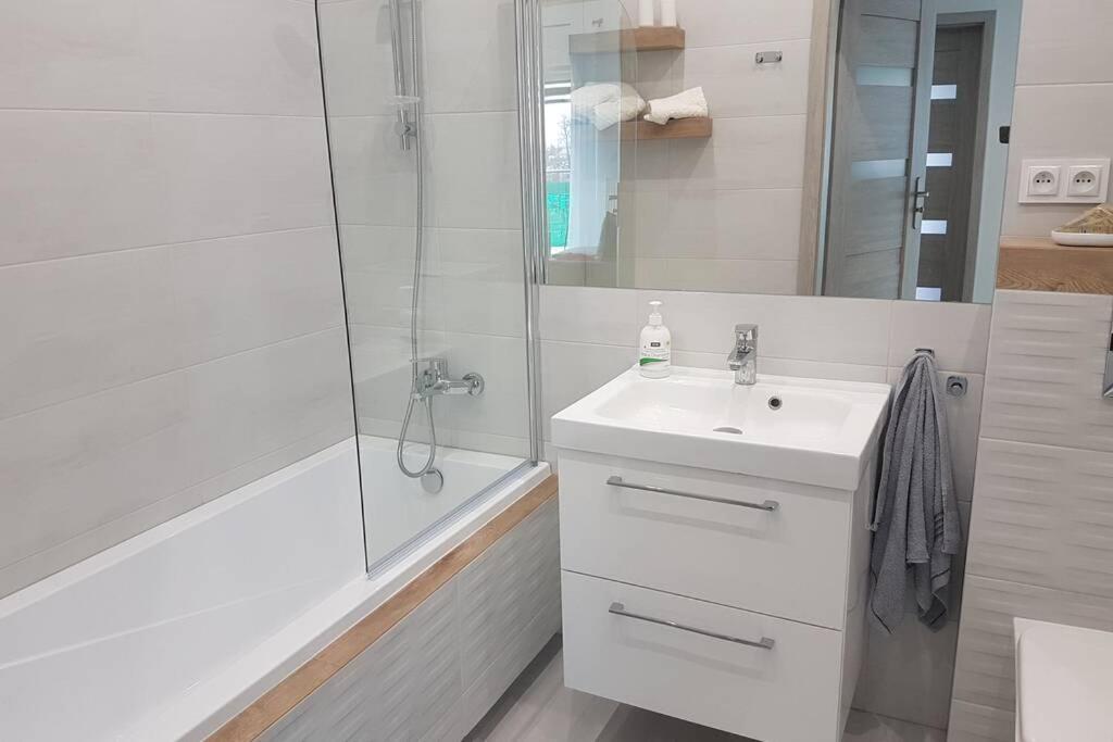 Komfortowy Nowoczesny Apartament Kustronia Z Garazem Balkonem Wanna بييلسكو بياوا المظهر الخارجي الصورة
